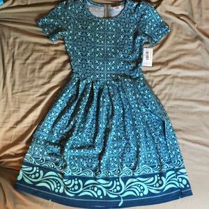 NWT Pretty Blues LulaRoe Amelia